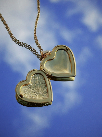 Locket Necklace (Gold/Silver)
