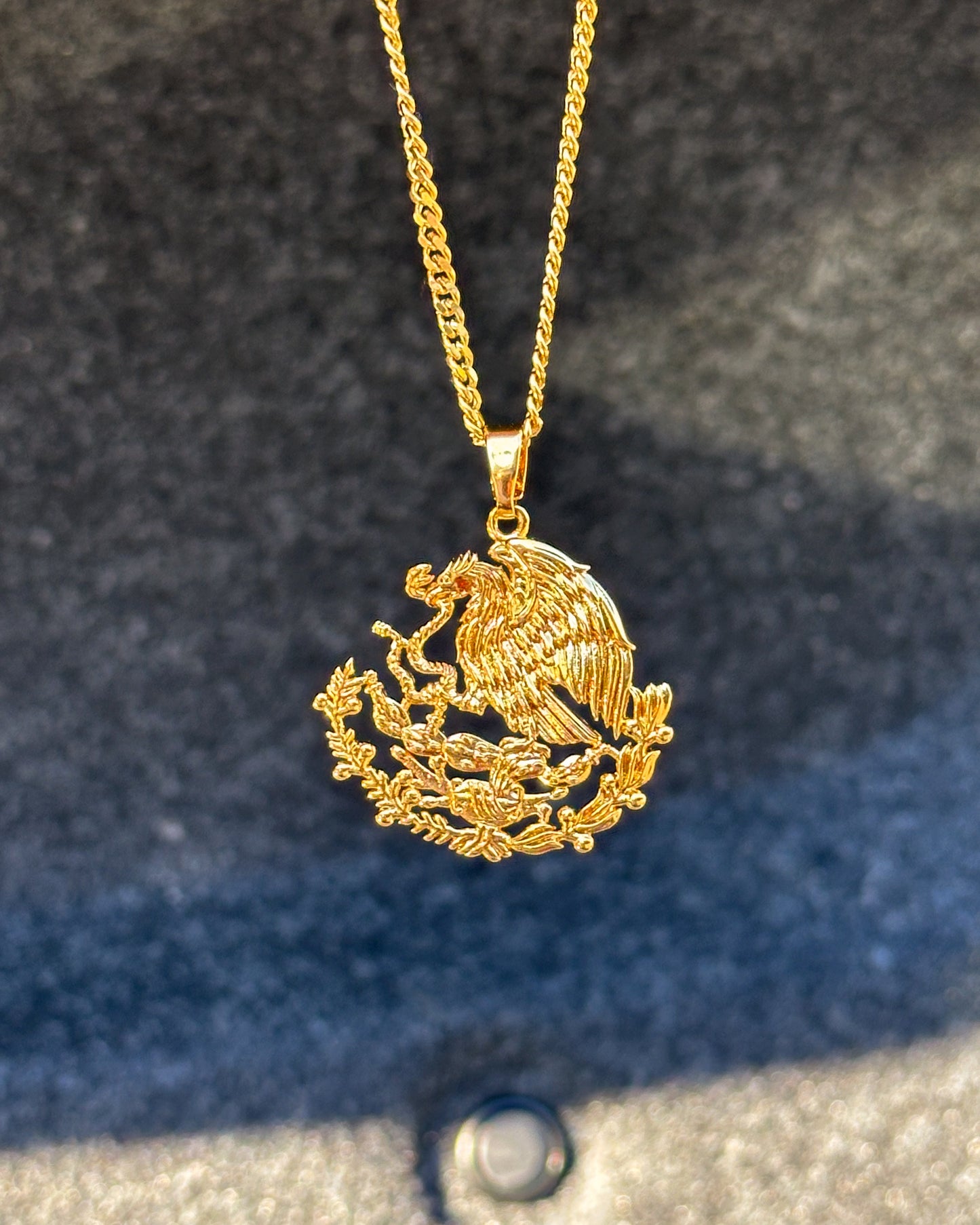 Aguila Chain